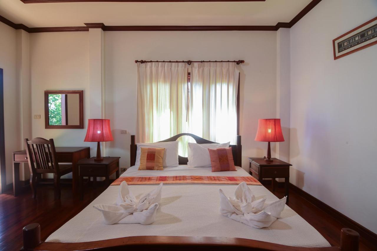 Senesothxuene Hotel Muang Khong Экстерьер фото