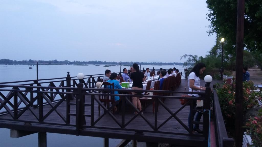 Senesothxuene Hotel Muang Khong Экстерьер фото